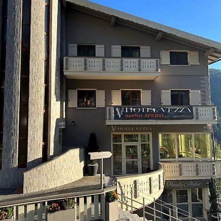 Hotel Vezza Alpine Lodge & Spa 베짜 도글리오 외부 사진