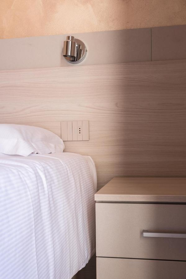 Hotel Vezza Alpine Lodge & Spa 베짜 도글리오 외부 사진