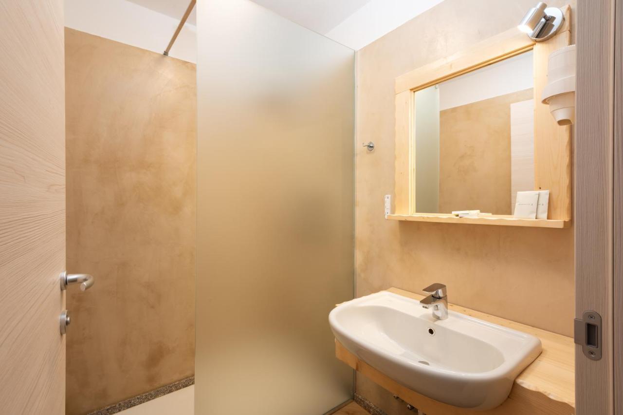 Hotel Vezza Alpine Lodge & Spa 베짜 도글리오 외부 사진